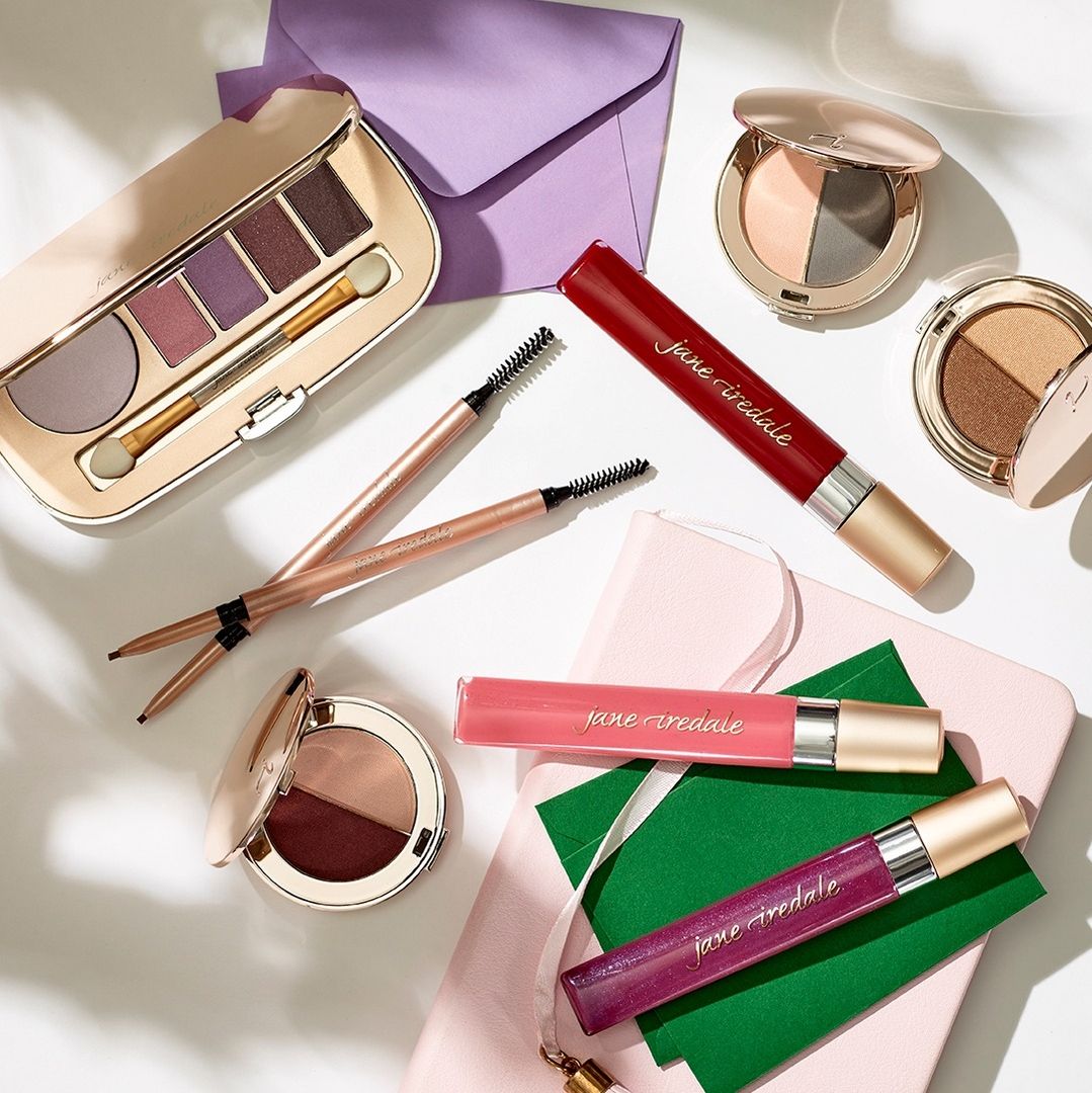 Verschiedene Produkte von Jane Iredale -THE SKINCARE MAKEUP®